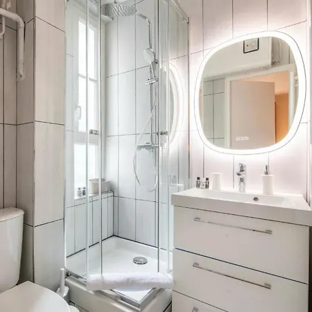 Joli A Cote De La Tour Eiffel, Javel Et De Expo Apartament