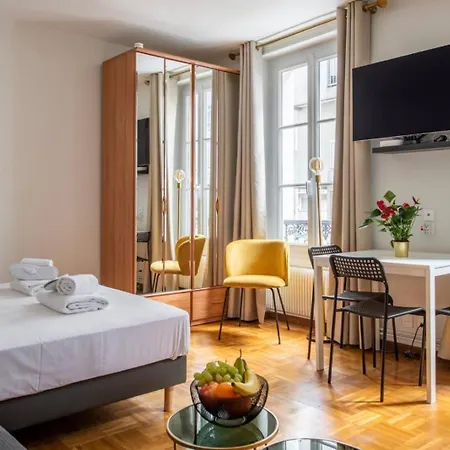 Apartament Joli A Cote De La Tour Eiffel, Javel Et De Expo *