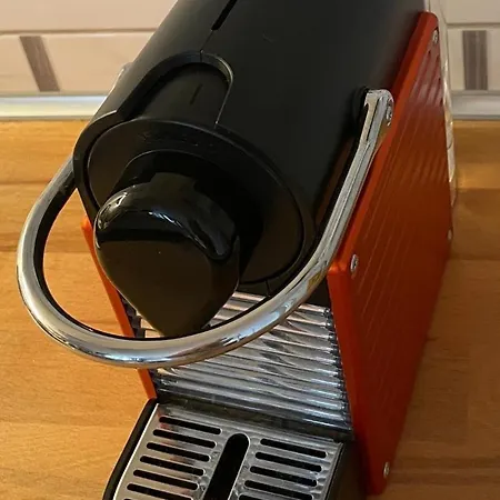 Joli A Cote De La Tour Eiffel, Javel Et De Expo *