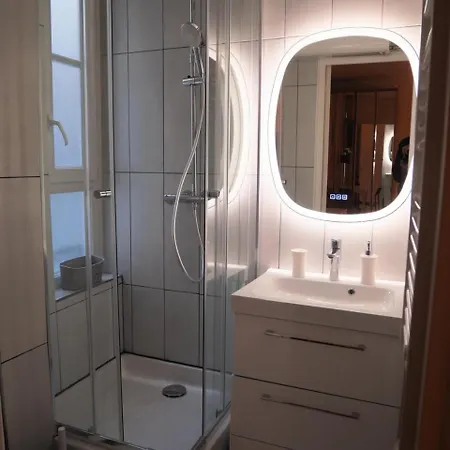 Joli A Cote De La Tour Eiffel, Javel Et De Expo Apartament Paryż